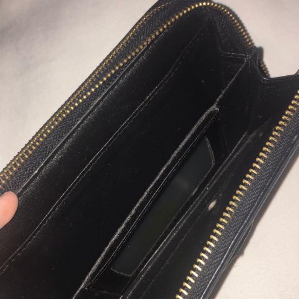 Used - Picture 2 of 2